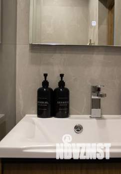 2-к квартира, посуточно, 42м2, 9/21 этаж