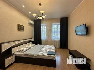 1-к квартира, посуточно, 40м2, 1/25 этаж
