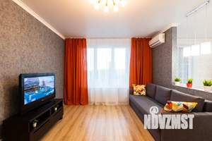 1-к квартира, посуточно, 40м2, 7/18 этаж