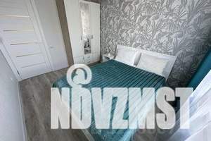 2-к квартира, посуточно, 35м2, 16/35 этаж