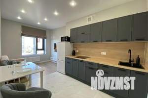 1-к квартира, посуточно, 43м2, 13/33 этаж