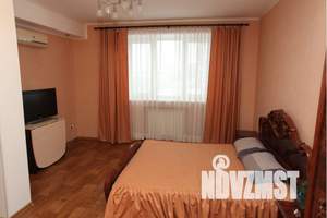 1-к квартира, посуточно, 50м2, 7/10 этаж