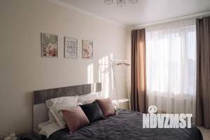 1-к квартира, посуточно, 44м2, 9/25 этаж