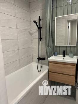 1-к квартира, посуточно, 38м2, 8/22 этаж