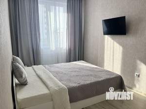 1-к квартира, посуточно, 40м2, 3/25 этаж