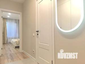 2-к квартира, посуточно, 42м2, 13/33 этаж