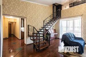 3-к квартира, посуточно, 104м2, 1/1 этаж