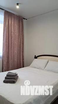 2-к квартира, посуточно, 40м2, 2/5 этаж