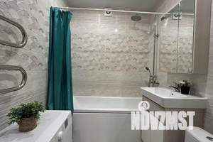 2-к квартира, посуточно, 42м2, 3/25 этаж