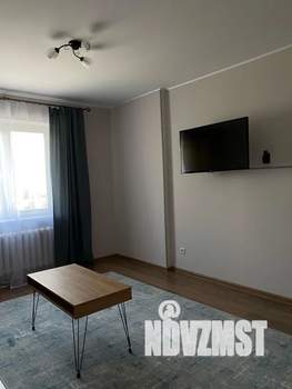 1-к квартира, посуточно, 39м2, 3/18 этаж