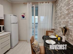 1-к квартира, посуточно, 40м2, 1/1 этаж