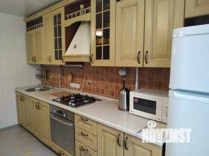 1-к квартира, посуточно, 42м2, 3/9 этаж