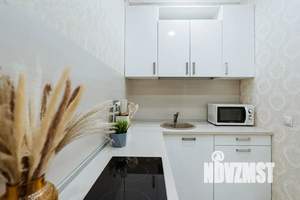 1-к квартира, посуточно, 37м2, 6/25 этаж