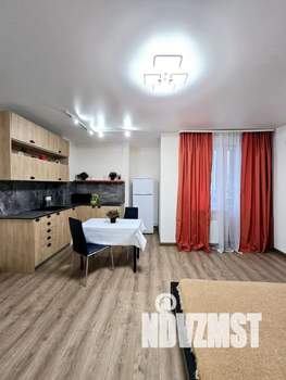 1-к квартира, посуточно, 35м2, 4/25 этаж