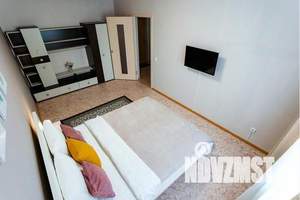 1-к квартира, посуточно, 36м2, 9/16 этаж
