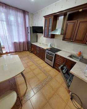 2-к квартира, на длительный срок, 61м2, 1/5 этаж