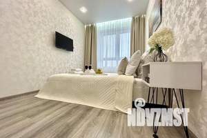 1-к квартира, посуточно, 40м2, 21/25 этаж