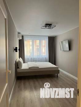 1-к квартира, посуточно, 38м2, 8/20 этаж