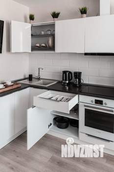 Студия квартира, посуточно, 38м2, 3/12 этаж