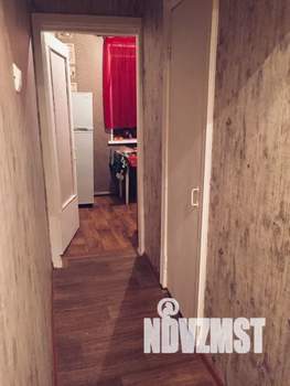 1-к квартира, посуточно, 37м2, 1/2 этаж