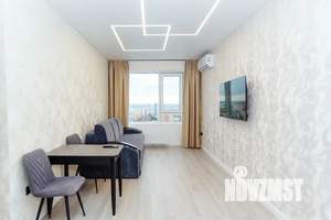 1-к квартира, посуточно, 45м2, 20/33 этаж