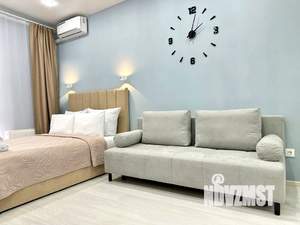 1-к квартира, посуточно, 42м2, 13/18 этаж