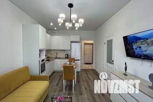 2-к квартира, посуточно, 44м2, 19/33 этаж