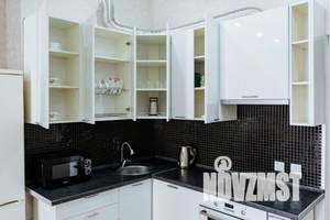 1-к квартира, посуточно, 38м2, 8/25 этаж