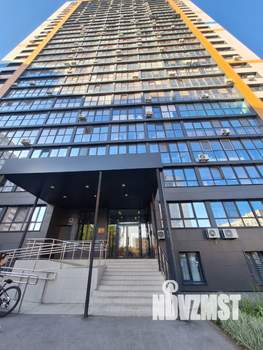 Студия квартира, посуточно, 35м2, 23/28 этаж