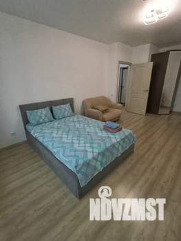 1-к квартира, посуточно, 45м2, 4/18 этаж