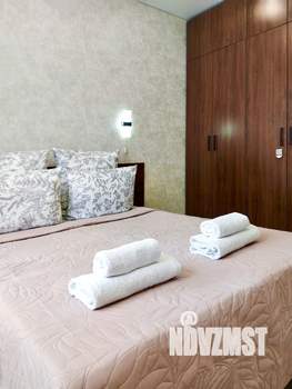 2-к квартира, посуточно, 44м2, 23/25 этаж