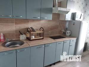 1-к квартира, посуточно, 37м2, 1/10 этаж