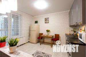 1-к квартира, посуточно, 40м2, 7/18 этаж