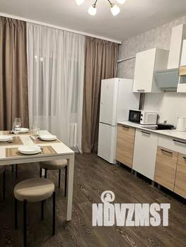 1-к квартира, посуточно, 57м2, 8/10 этаж