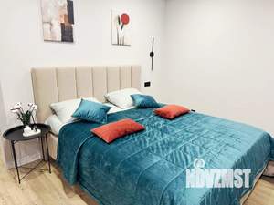 Студия квартира, посуточно, 38м2, 10/25 этаж