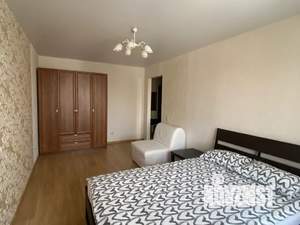 1-к квартира, посуточно, 40м2, 10/12 этаж