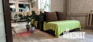 1-к квартира, посуточно, 61м2, 1/1 этаж