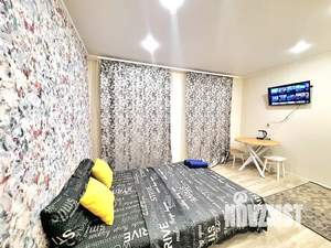 Студия квартира, посуточно, 35м2, 1/9 этаж