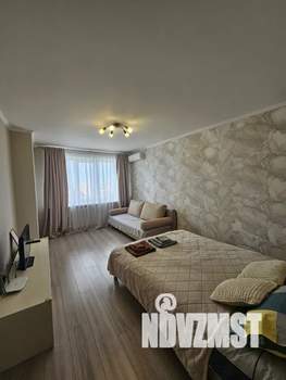 1-к квартира, посуточно, 43м2, 12/18 этаж