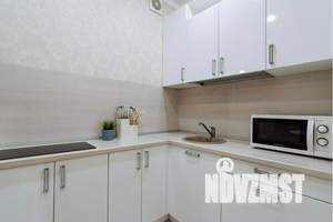 1-к квартира, посуточно, 37м2, 6/25 этаж