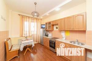 1-к квартира, посуточно, 47м2, 6/10 этаж