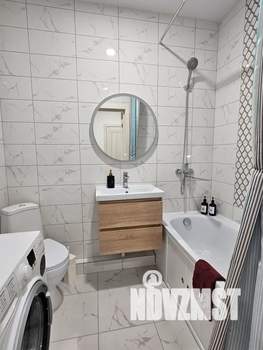 Студия квартира, посуточно, 31м2, 19/25 этаж