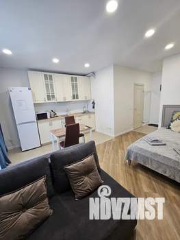 Студия квартира, посуточно, 31м2, 19/25 этаж