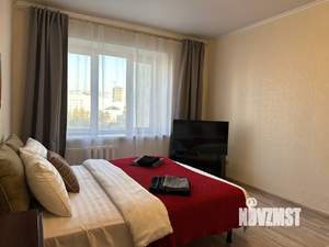 1-к квартира, посуточно, 39м2, 8/12 этаж