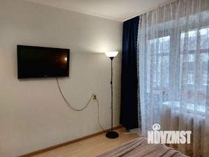 1-к квартира, посуточно, 37м2, 3/6 этаж