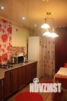 1-к квартира, посуточно, 40м2, 1/9 этаж