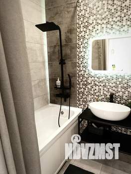 2-к квартира, посуточно, 40м2, 14/23 этаж