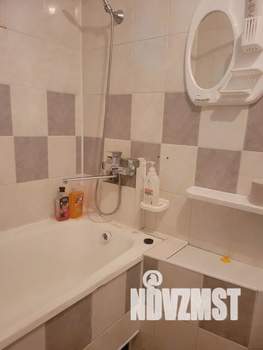 1-к квартира, посуточно, 34м2, 4/5 этаж