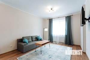 1-к квартира, посуточно, 40м2, 3/18 этаж