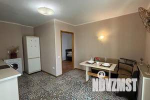 1-к квартира, посуточно, 47м2, 6/18 этаж